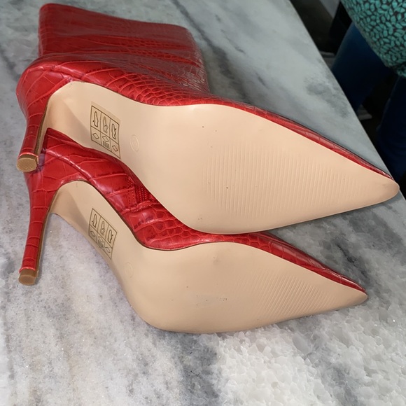 Red Boots - Picture 3 of 5